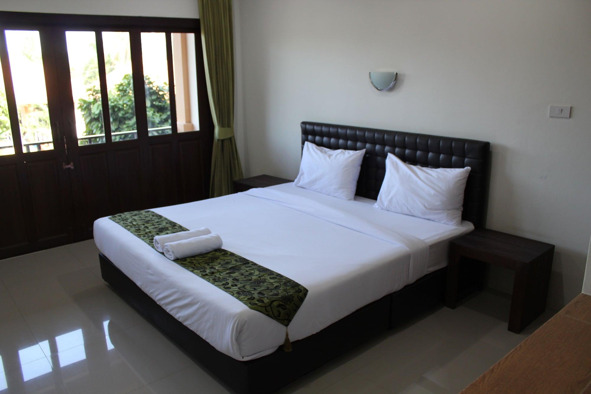 กัลยา พาร์ค Hotel หาดแม่น้ำ ภายนอก รูปภาพ