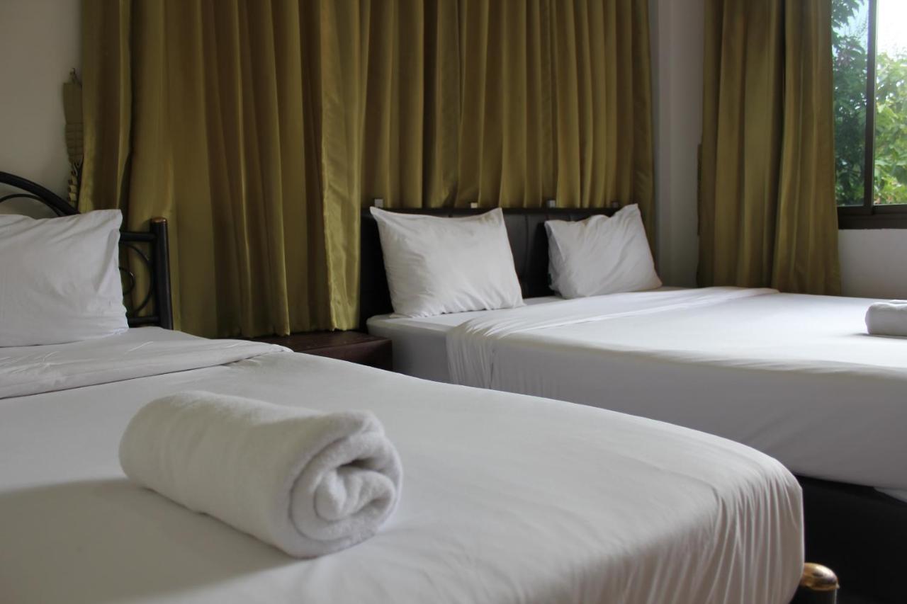 กัลยา พาร์ค Hotel หาดแม่น้ำ ภายนอก รูปภาพ